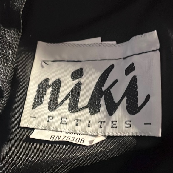 VTG Niki Elegant Dress Black Velvet Long Sleeve with Sheer Cut outs -luxury Sz 8 - Picture 7 of 14